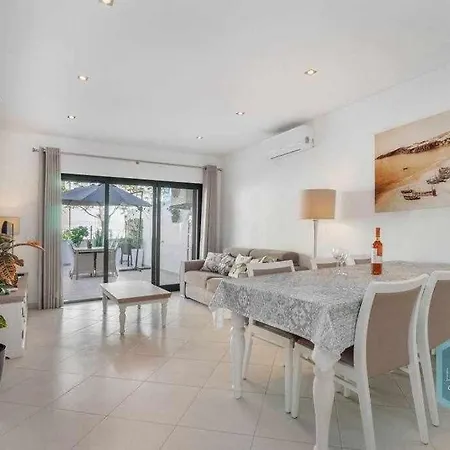 Terrace Miguel Torga Dream Albufeira